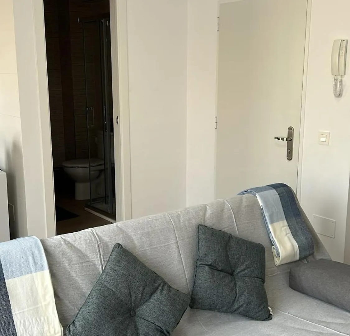 Comfortable Stay In Malaga Apartment