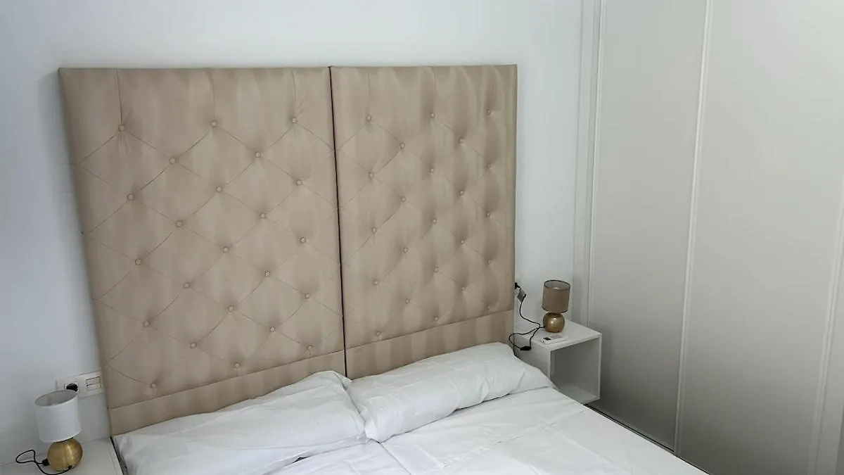 Comfortable Stay In Malaga Apartment